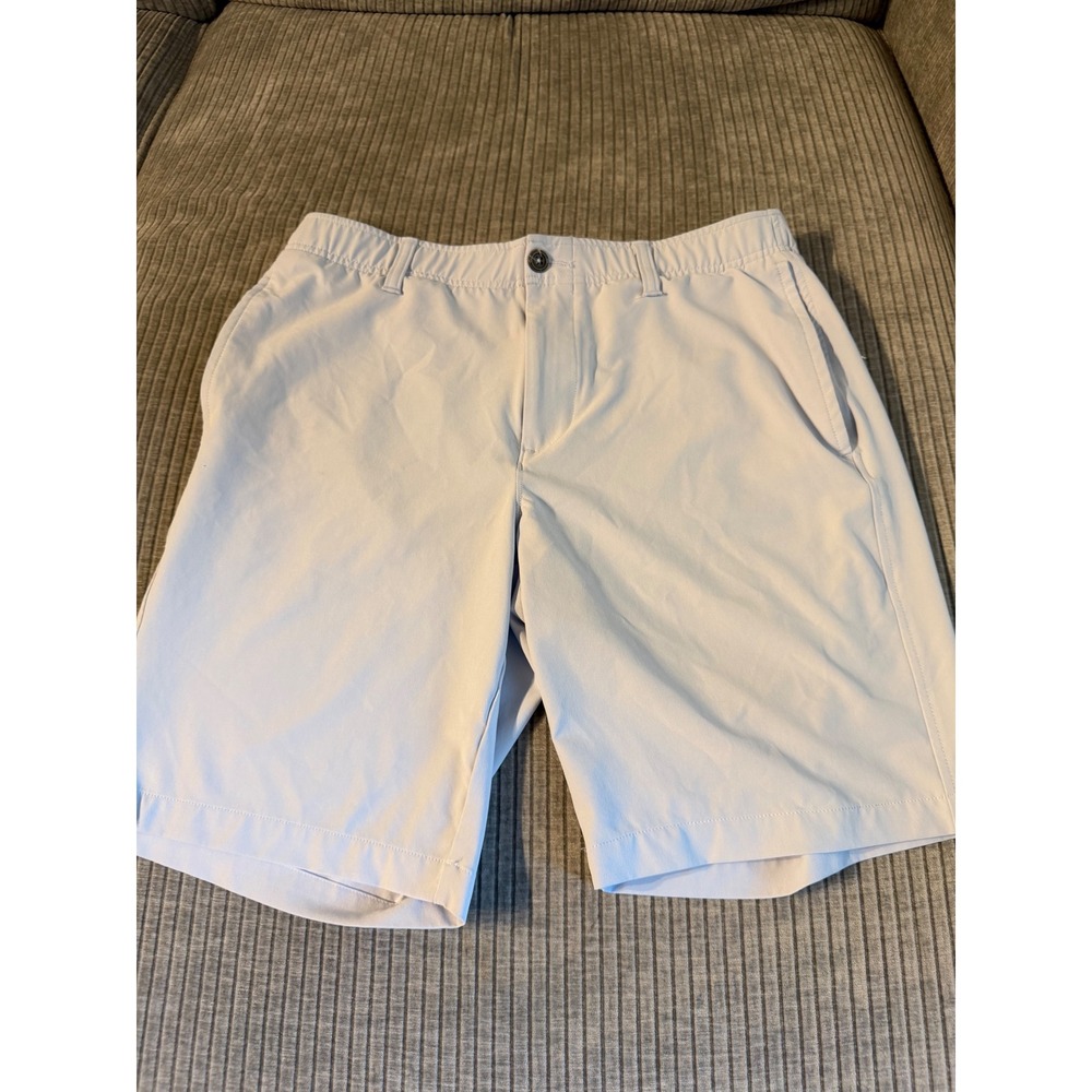 Under Armour Mens Golf Shorts Light Gray Performance Stretch Flat Front Size 34